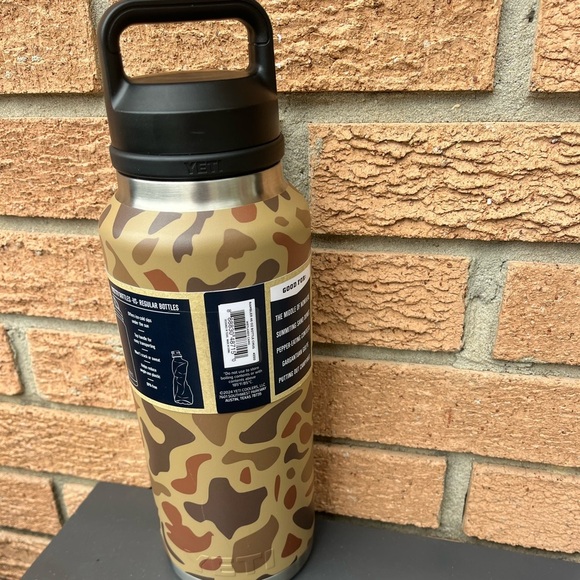 Yeti Rambler - 46 ounces -Wetlands Camo - Picture 4 of 4